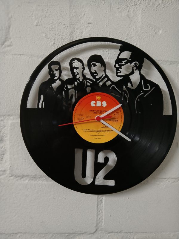 U2 Schallplattenuhr
