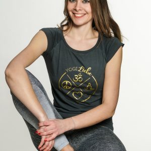 Yoga-shirt-kurzarm-grau-gold-nachhaltig-fair-yogiliebe