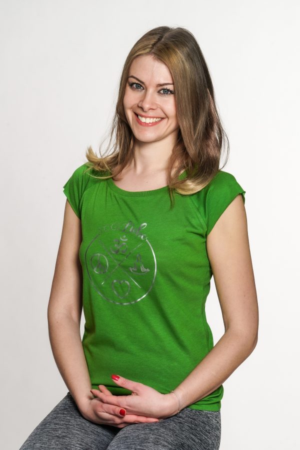 Yoga-Shirt-grün-silber-nachhaltig-kurzarm-damen-yogiliebe