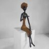 Moogoo Creative Africa | Bronze-Skulptur "Lesende Frau" 25 cm Farbe: BRAUN