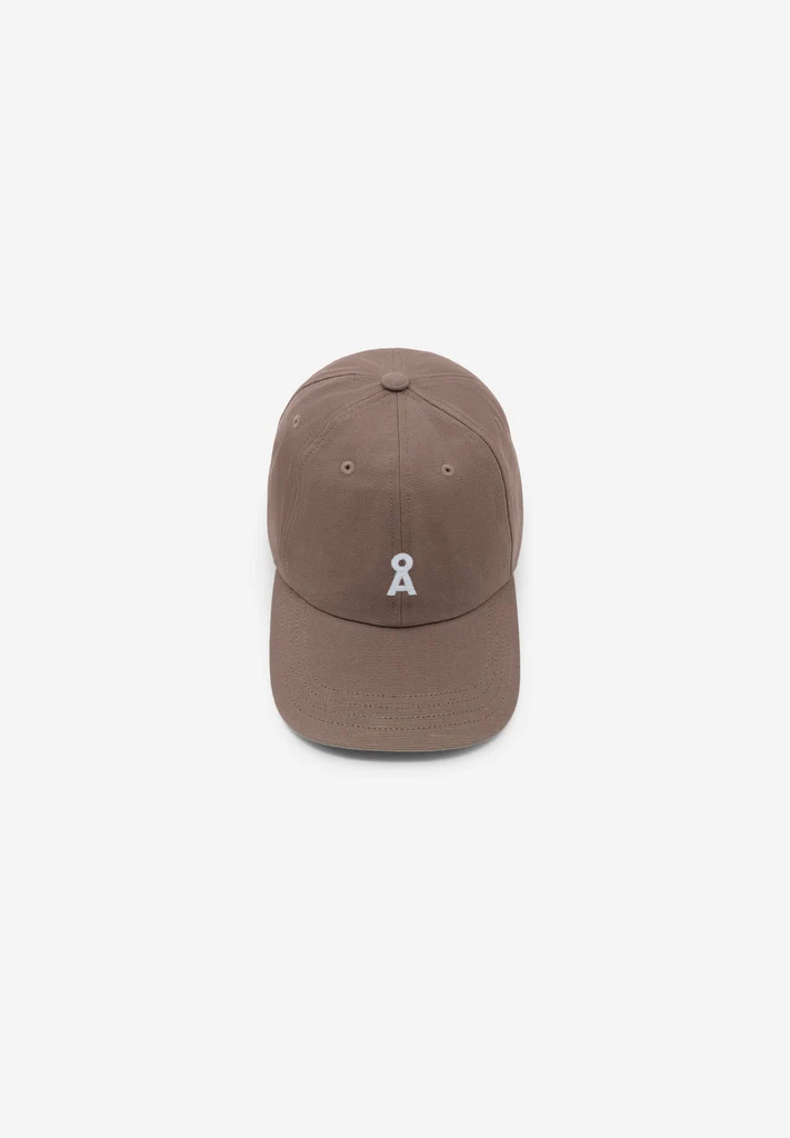 Rosenblatt Fabeltiere I CAP YENAAS BOLD von ARMEDANGELS dried palm